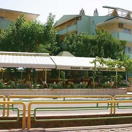 Banana 公寓式酒店 马尔马里斯