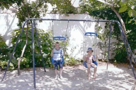 מלון דירות Banana 2*